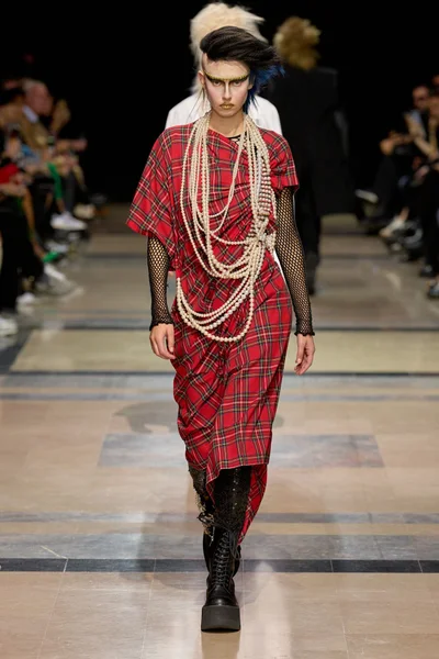 Look 34